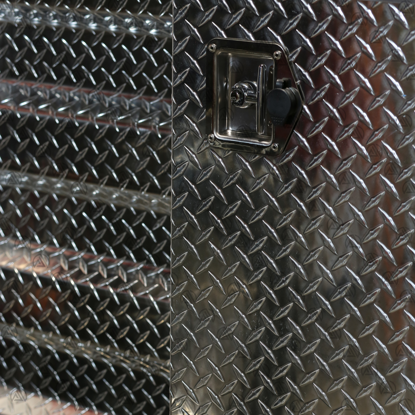 Single Door Headache Rack with Rear Wood Rack