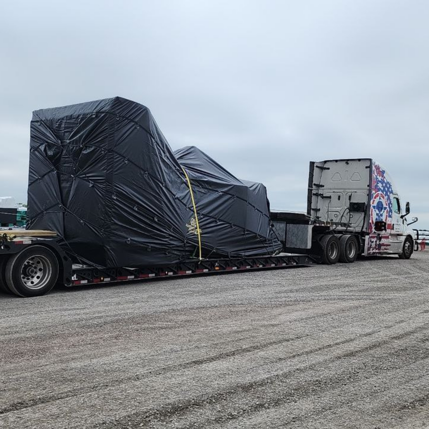 32'x29' Parachute  RGN TARP W FRONT & REAR FLAP 11OZ on top and Flaps